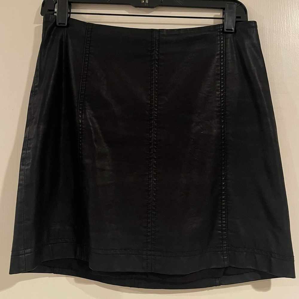 Free People faux leather skirt size 8